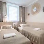 Bohema - Przytulne Mieszkanie Blisko Centrum I Dworca, Parter, Balkon, Park, Parking דירה