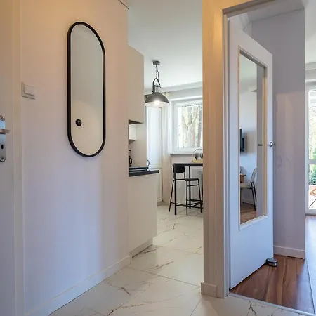 Bohema - Przytulne Mieszkanie Blisko Centrum I Dworca, Parter, Balkon, Park, Parking