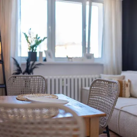 Bohema - Przytulne Mieszkanie Blisko Centrum I Dworca, Parter, Balkon, Park, Parking