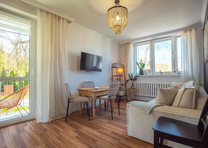 Bohema - Przytulne Mieszkanie Blisko Centrum I Dworca, Parter, Balkon, Park, Parking דירה *