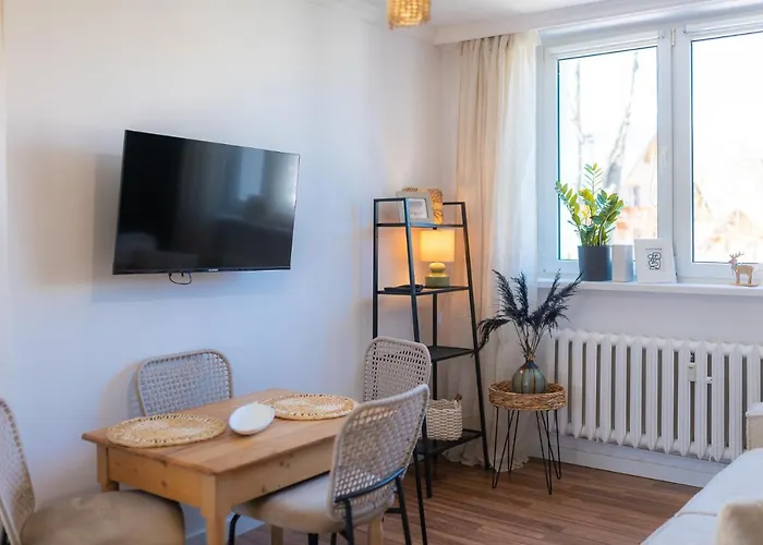 Bohema - Przytulne Mieszkanie Blisko Centrum I Dworca, Parter, Balkon, Park, Parking קרפאז'