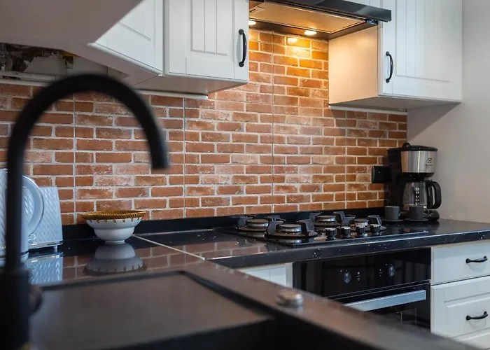 דירה Bohema - Przytulne Mieszkanie Blisko Centrum I Dworca, Parter, Balkon, Park, Parking קרפאז'