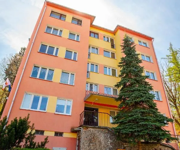 Bohema - Przytulne Mieszkanie Blisko Centrum I Dworca, Parter, Balkon, Park, Parking דירה *