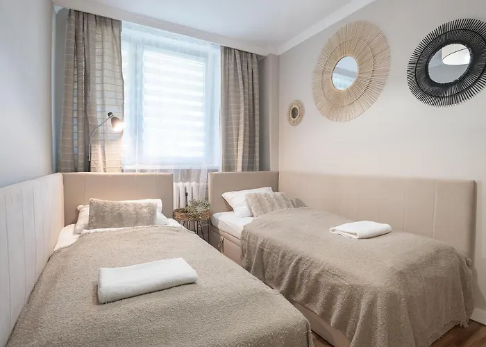 Bohema - Przytulne Mieszkanie Blisko Centrum I Dworca, Parter, Balkon, Park, Parking דירה