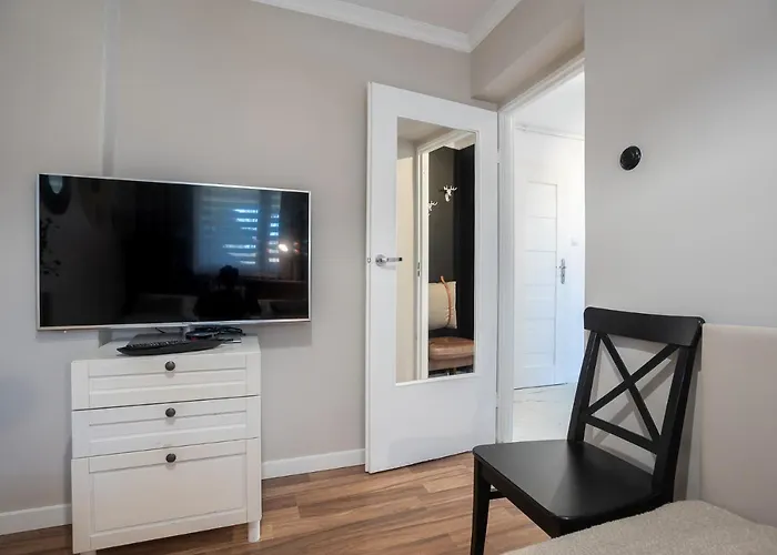 Bohema - Przytulne Mieszkanie Blisko Centrum I Dworca, Parter, Balkon, Park, Parking דירה