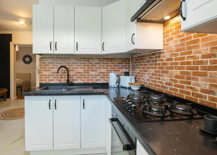 Bohema - Przytulne Mieszkanie Blisko Centrum I Dworca, Parter, Balkon, Park, Parking דירה