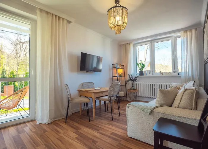 Bohema - Przytulne Mieszkanie Blisko Centrum I Dworca, Parter, Balkon, Park, Parking *